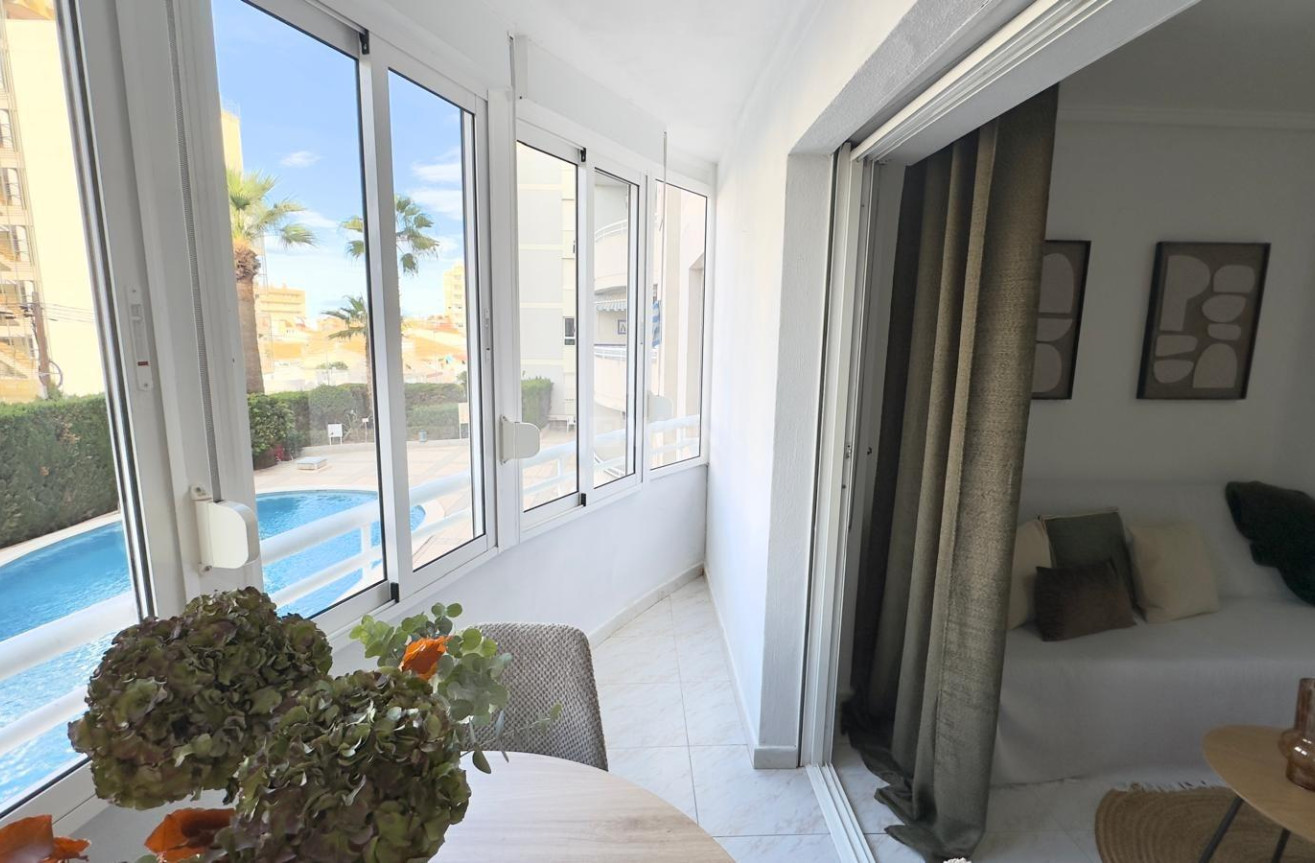 Wiederverkauf - Wohnung - Torrevieja - Playa del Cura