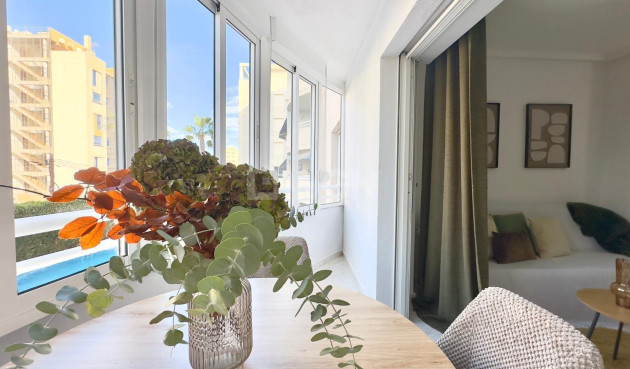 Wiederverkauf - Wohnung - Torrevieja - Playa del Cura