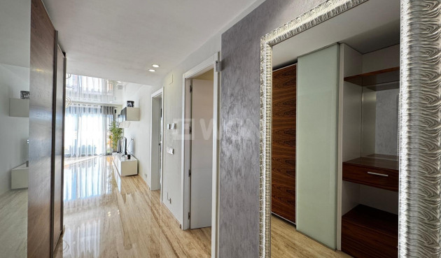 Wiederverkauf - Penthouse - Torrevieja - Estacion De Autobuses