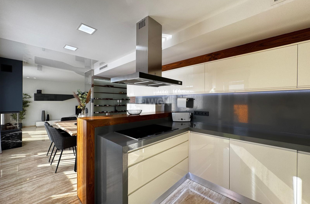 Wiederverkauf - Penthouse - Torrevieja - Estacion De Autobuses