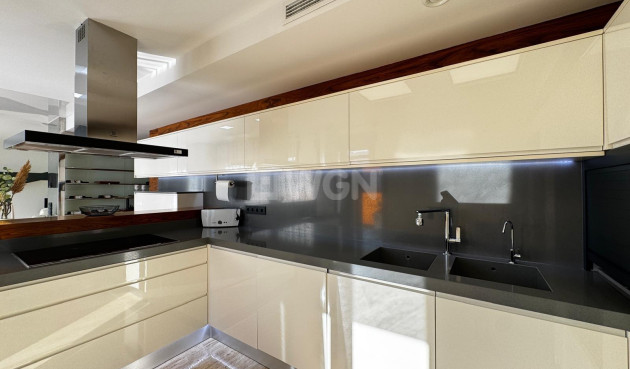 Wiederverkauf - Penthouse - Torrevieja - Estacion De Autobuses