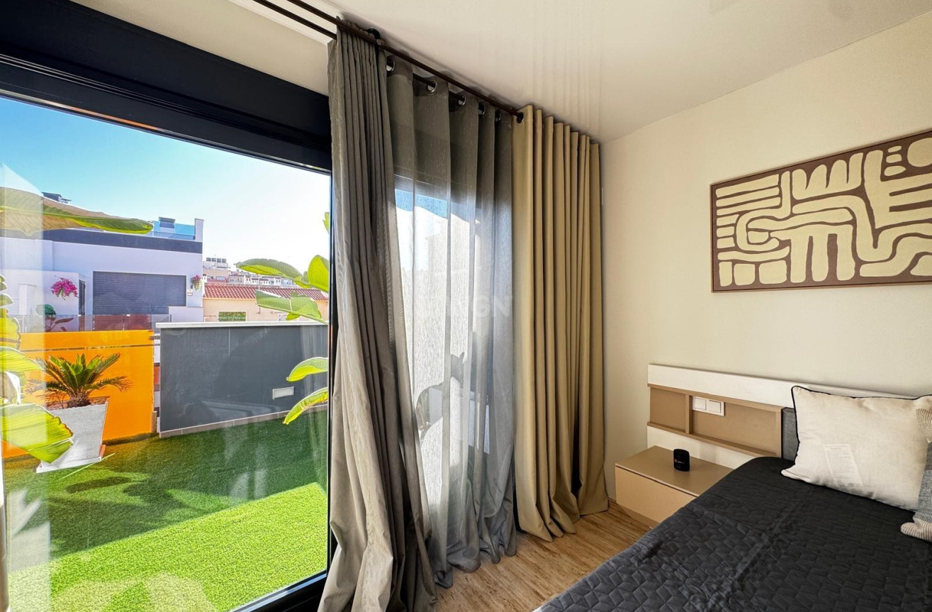 Wiederverkauf - Penthouse - Torrevieja - Estacion De Autobuses