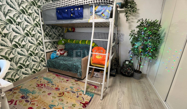 Reventa - Apartamento / piso - Torrevieja - aguas nuevas