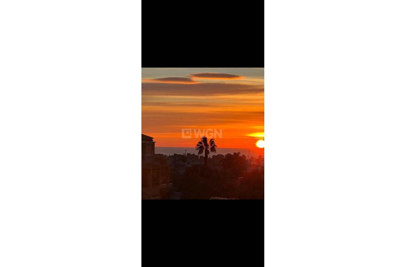 Reventa - Apartamento / piso - Torrevieja - aguas nuevas