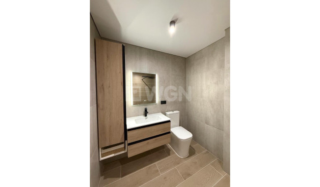 Wiederverkauf - Wohnung - Torrevieja - Paseo Maritimo