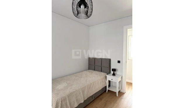 Wiederverkauf - Wohnung - Torrevieja - Paseo Maritimo