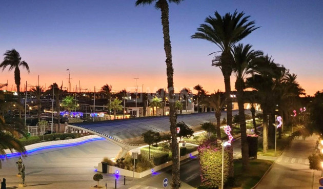 Wiederverkauf - Wohnung - Torrevieja - Paseo Maritimo