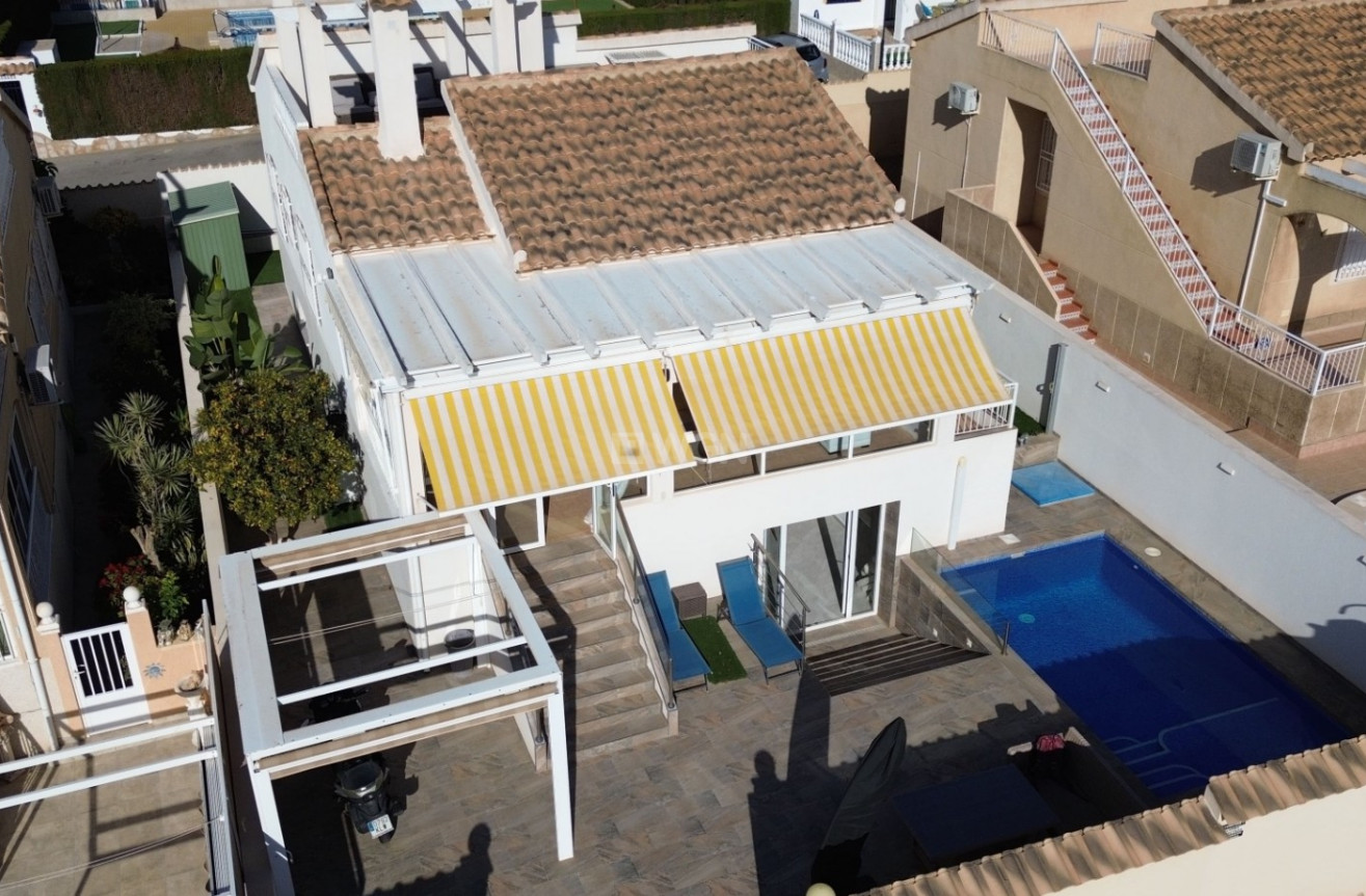 Wiederverkauf - Villa - Orihuela Costa - Costa Blanca