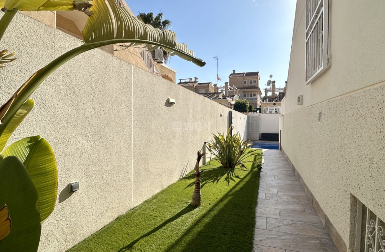 Wiederverkauf - Villa - Orihuela Costa - Costa Blanca