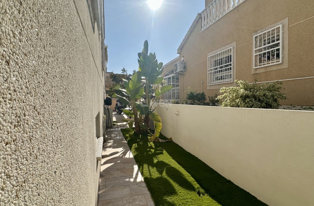 Wiederverkauf - Villa - Orihuela Costa - Costa Blanca