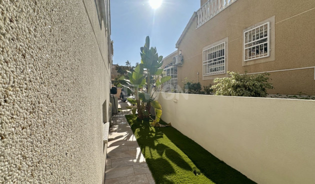 Wiederverkauf - Villa - Orihuela Costa - Costa Blanca