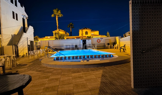 Wiederverkauf - Stadthaus - El Chaparral - Inland