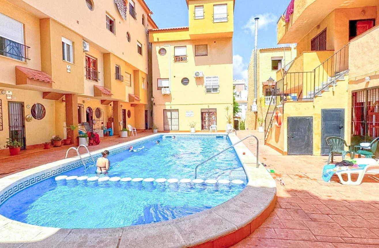 Wiederverkauf - Stadthaus - Torrevieja - Playa del Cura