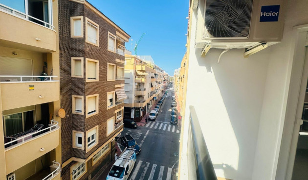 Wiederverkauf - Wohnung - Torrevieja - Playa del Cura