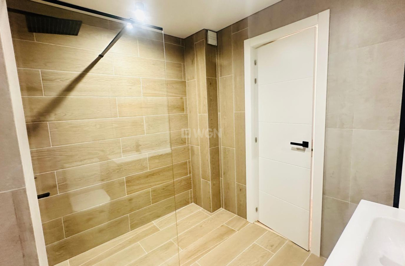 Wiederverkauf - Wohnung - Torrevieja - Playa del Cura