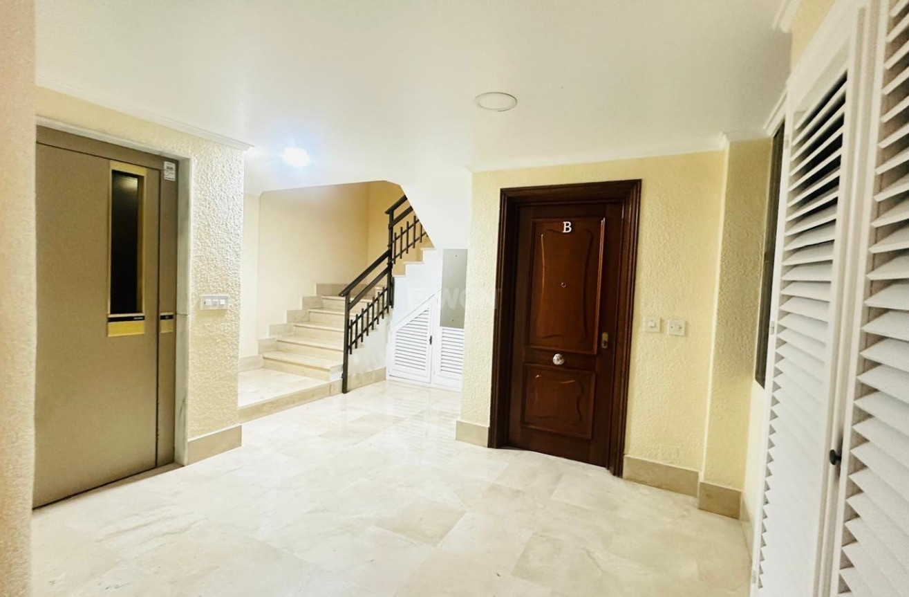 Wiederverkauf - Wohnung - Torrevieja - Playa del Cura