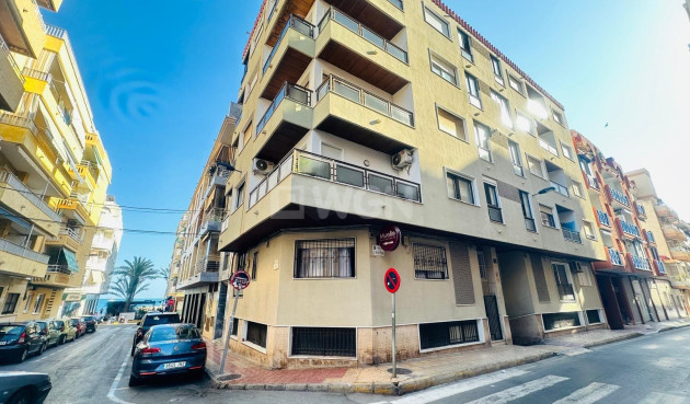 Wiederverkauf - Wohnung - Torrevieja - Playa del Cura