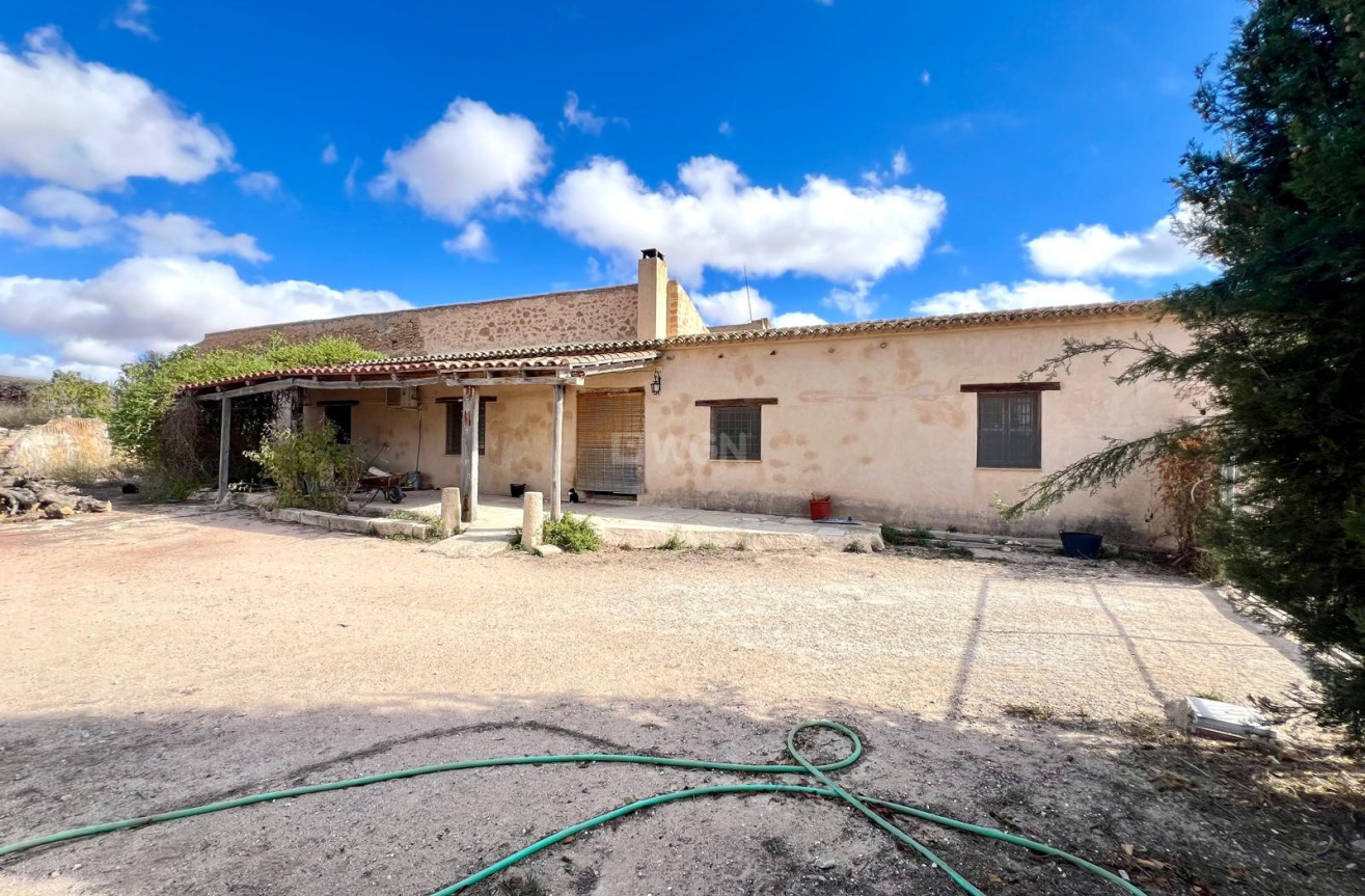Resale - Villa - Pinoso - Inland