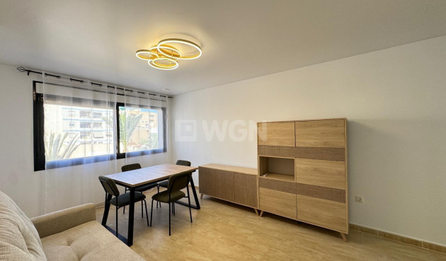 Resale - Apartment / flat - Torrevieja