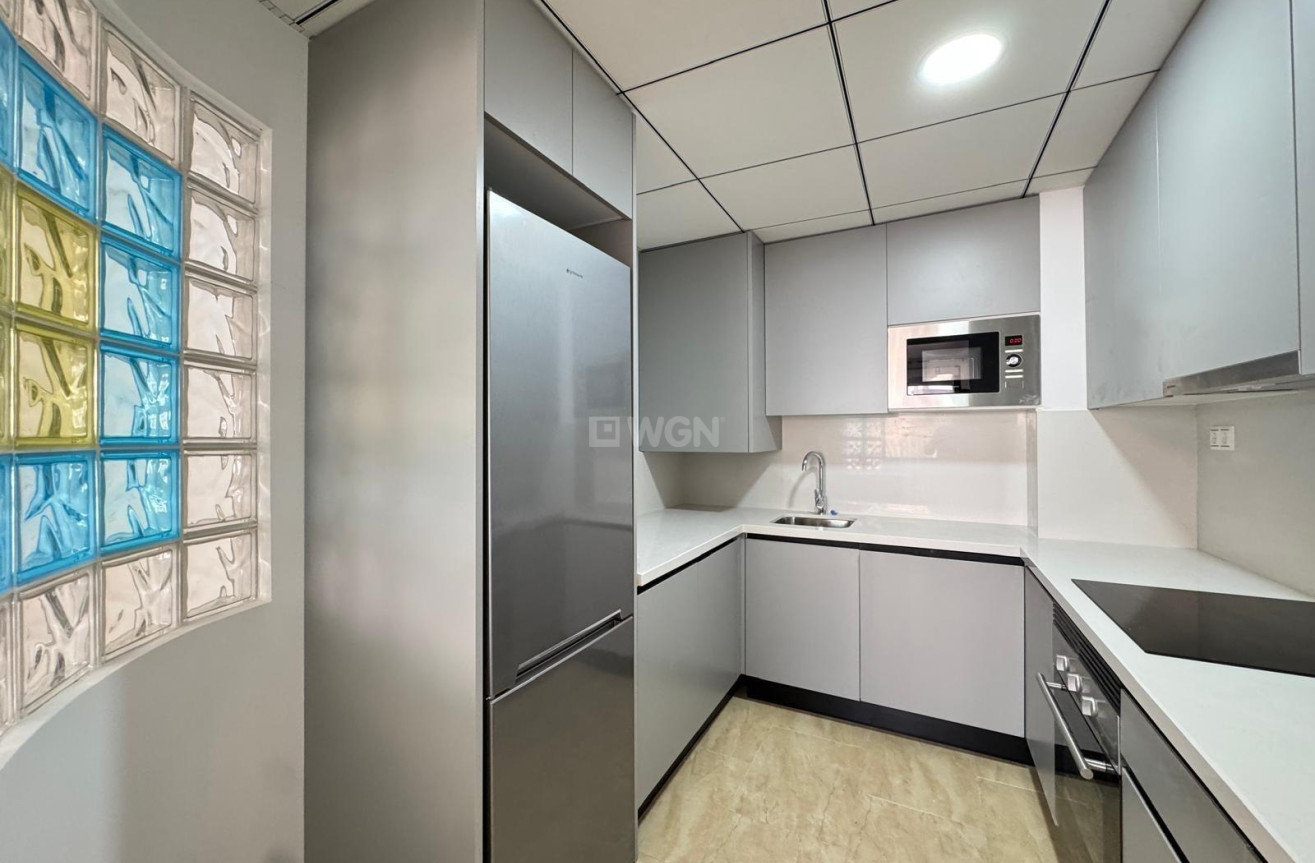 Resale - Apartment / flat - Torrevieja