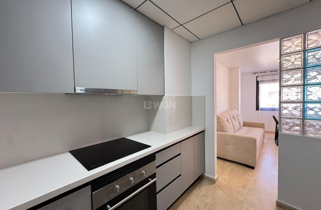 Resale - Apartment / flat - Torrevieja