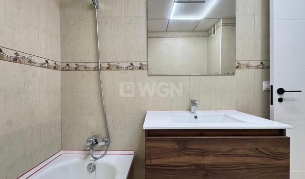 Resale - Apartment / flat - Torrevieja