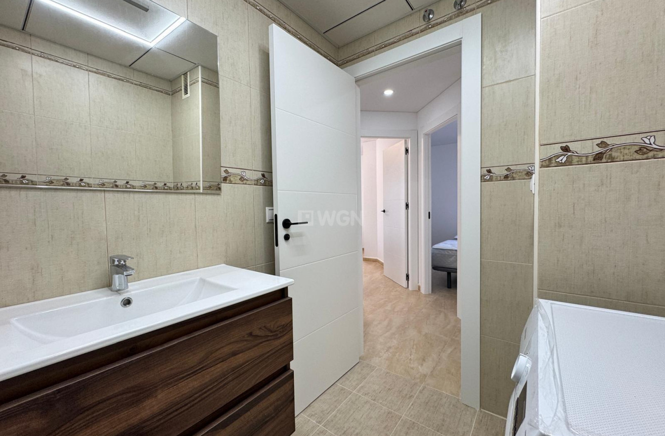 Resale - Apartment / flat - Torrevieja