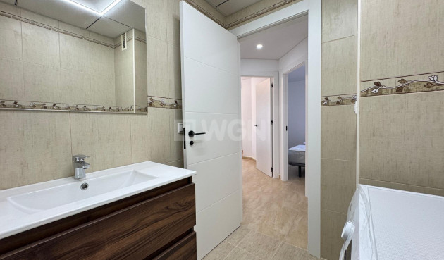 Resale - Apartment / flat - Torrevieja