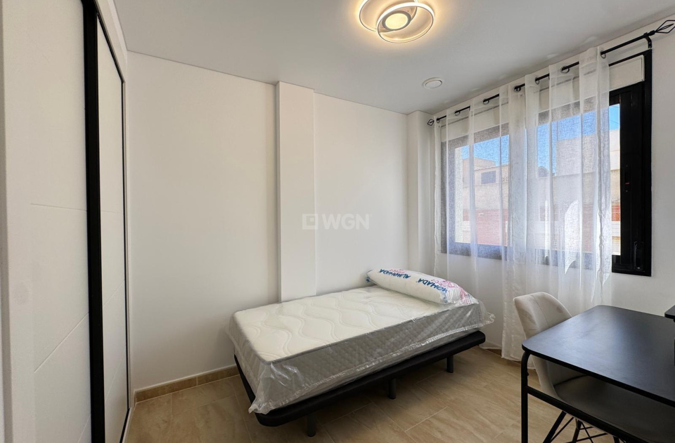 Resale - Apartment / flat - Torrevieja