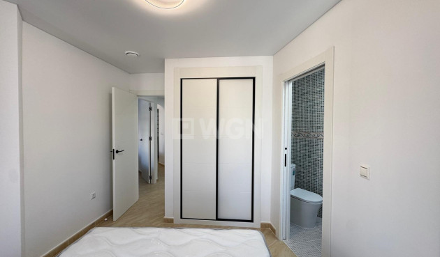 Resale - Apartment / flat - Torrevieja