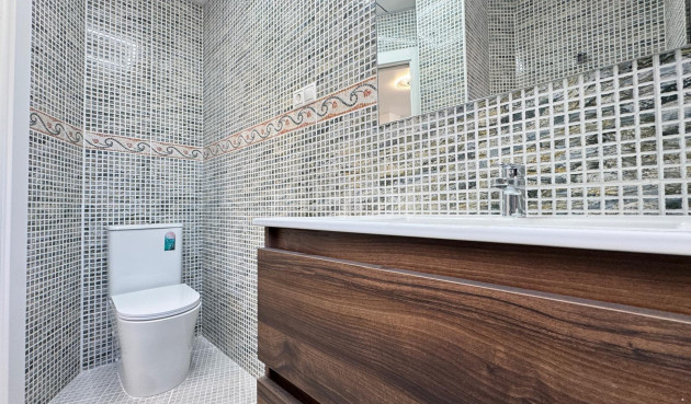 Resale - Apartment / flat - Torrevieja