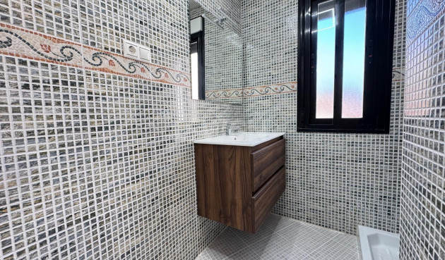 Resale - Apartment / flat - Torrevieja