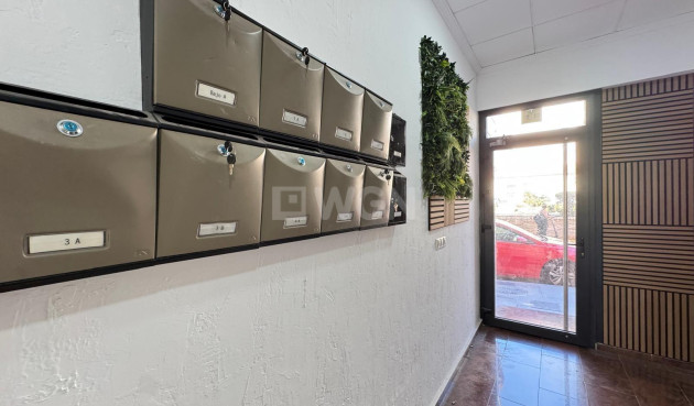 Resale - Apartment / flat - Torrevieja