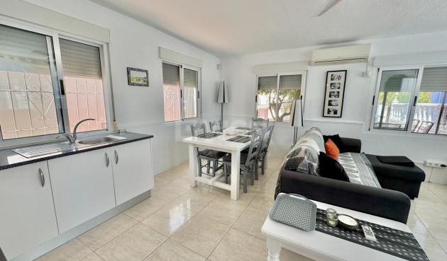 Resale - Villa - Dolores - Comunidad Valenciana