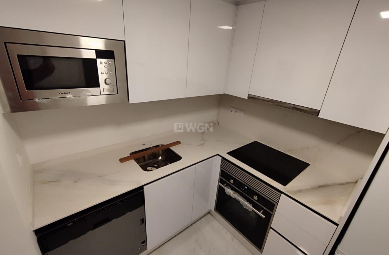 Resale - Townhouse - Torrevieja - aguas nuevas