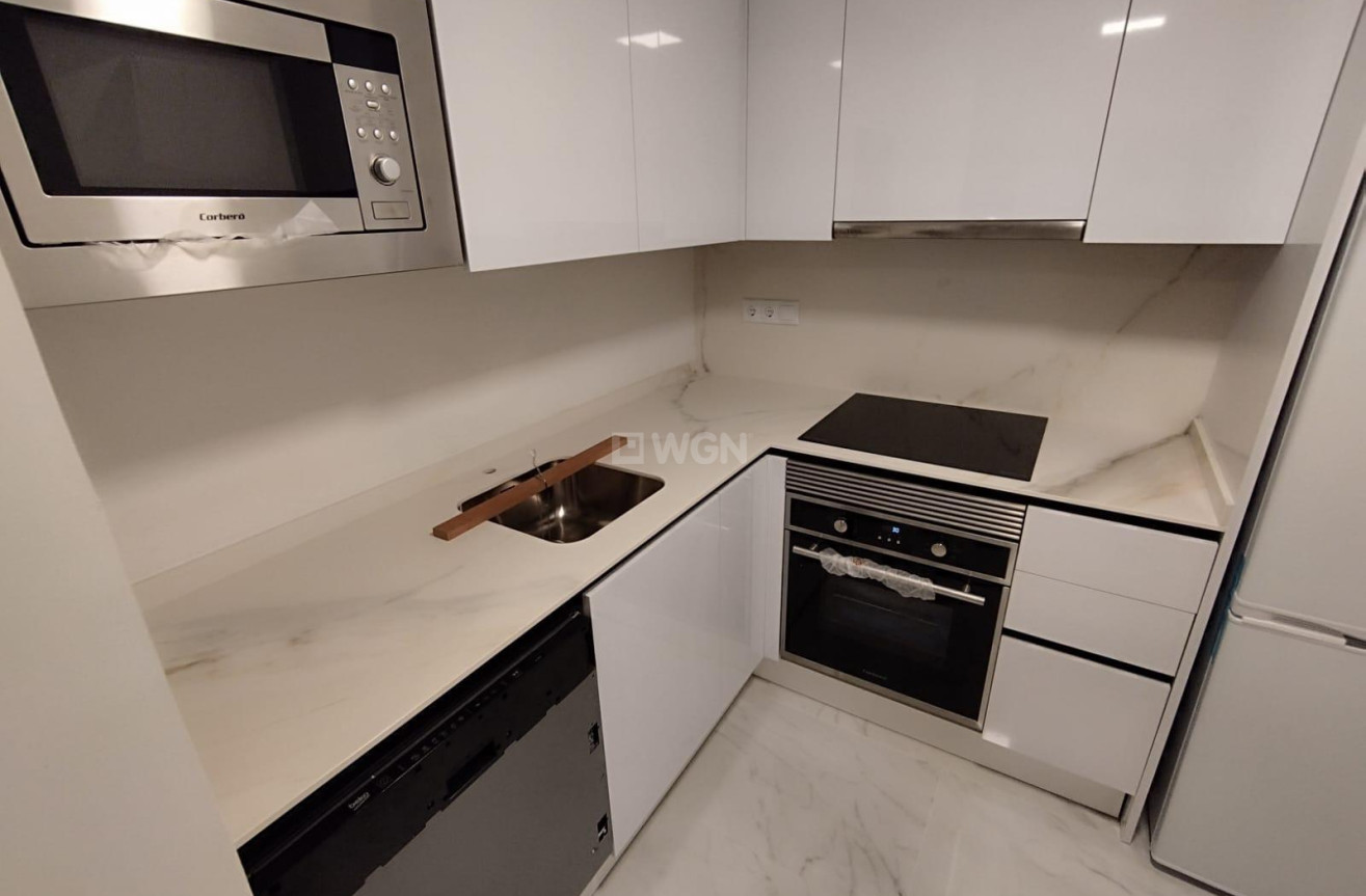 Resale - Townhouse - Torrevieja - aguas nuevas