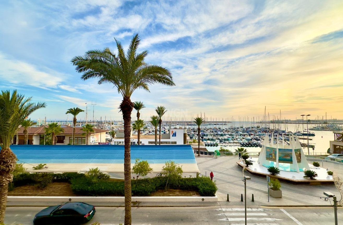 Resale - Apartment / flat - Torrevieja