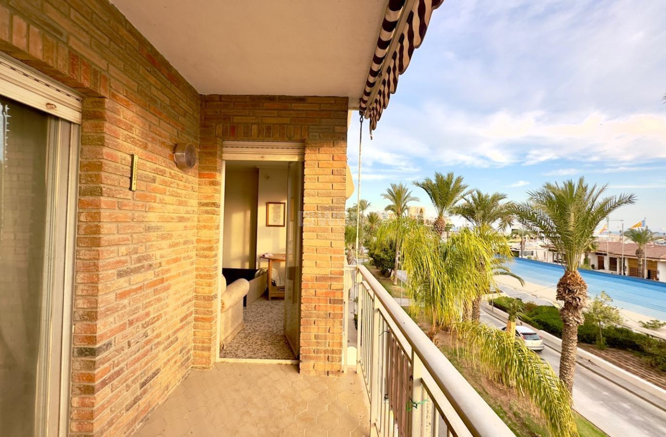 Resale - Apartment / flat - Torrevieja