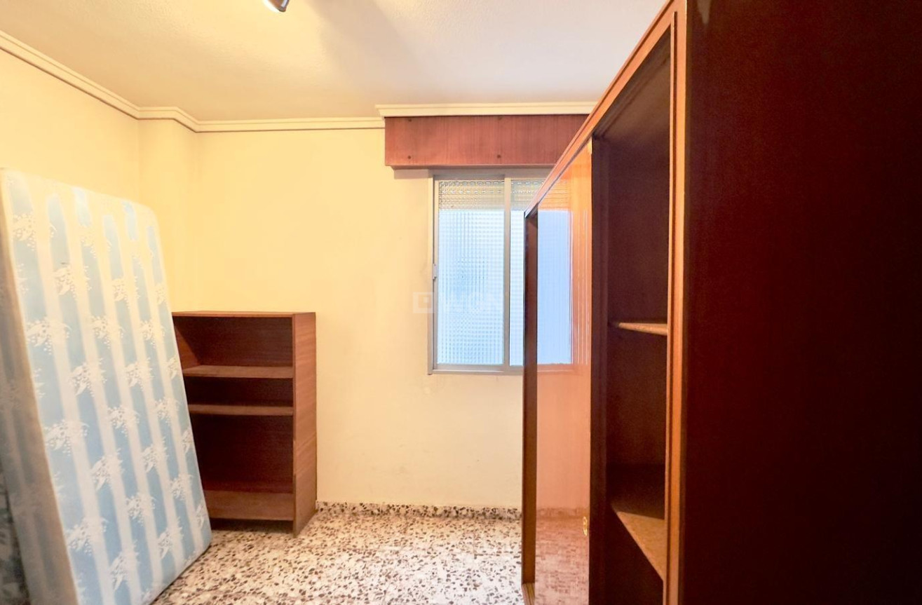 Resale - Apartment / flat - Torrevieja