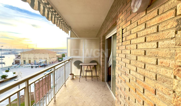 Resale - Apartment / flat - Torrevieja