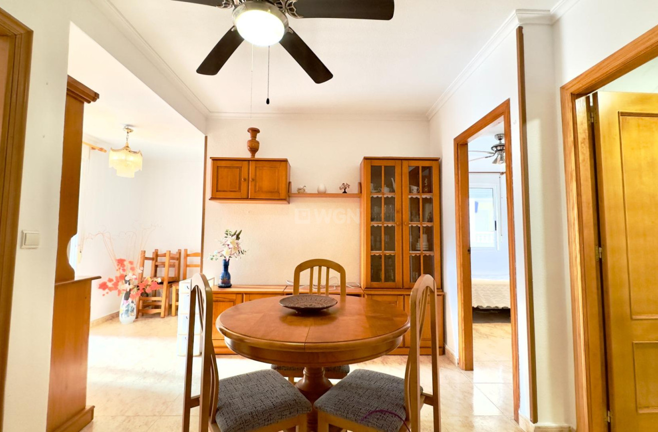 Odsprzedaż - Mieszkanie w bloku - Torrevieja - Centro