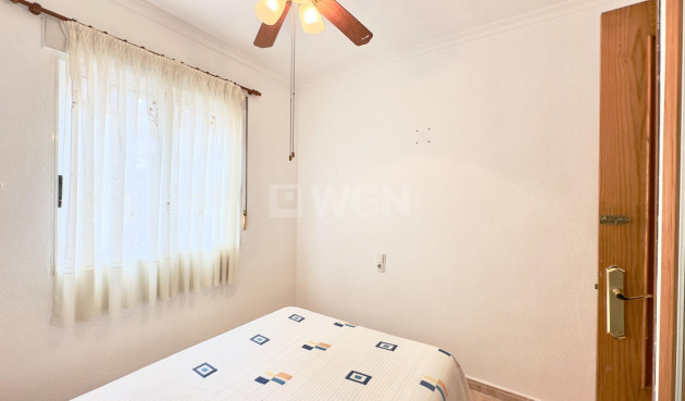 Odsprzedaż - Mieszkanie w bloku - Torrevieja - Centro