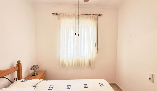 Odsprzedaż - Mieszkanie w bloku - Torrevieja - Centro