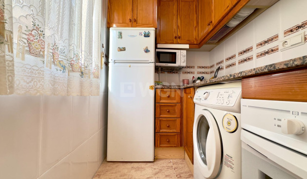 Odsprzedaż - Mieszkanie w bloku - Torrevieja - Centro