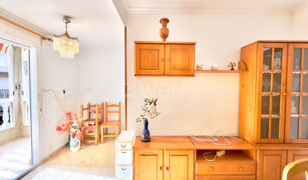 Odsprzedaż - Mieszkanie w bloku - Torrevieja - Centro