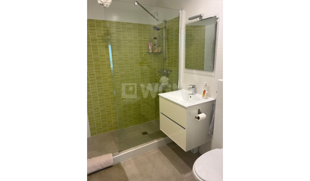 Odsprzedaż - Mieszkanie w bloku - Torrevieja - El Acequión - Los Náufragos