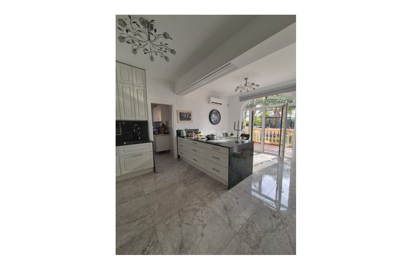 Wiederverkauf - Villa - Daya Vieja - Costa Blanca