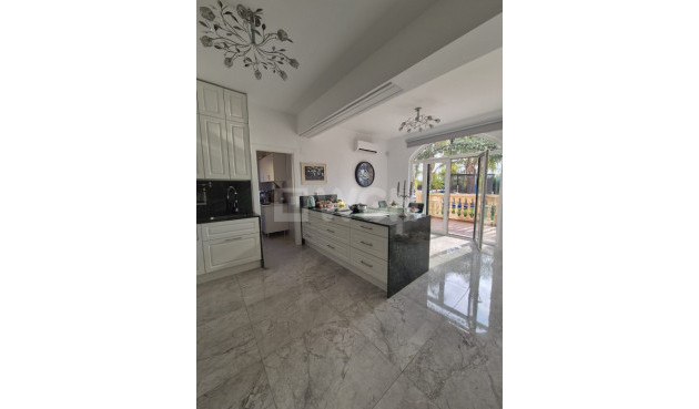 Wiederverkauf - Villa - Daya Vieja - Costa Blanca