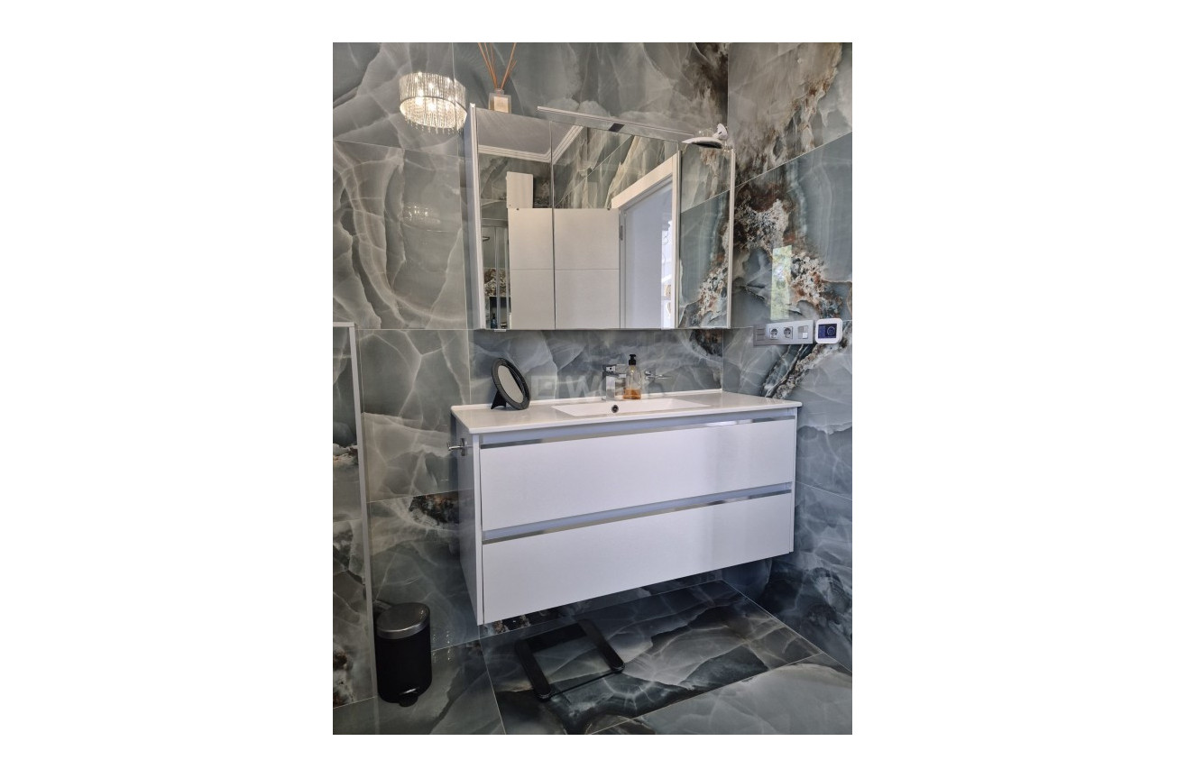 Wiederverkauf - Villa - Daya Vieja - Costa Blanca