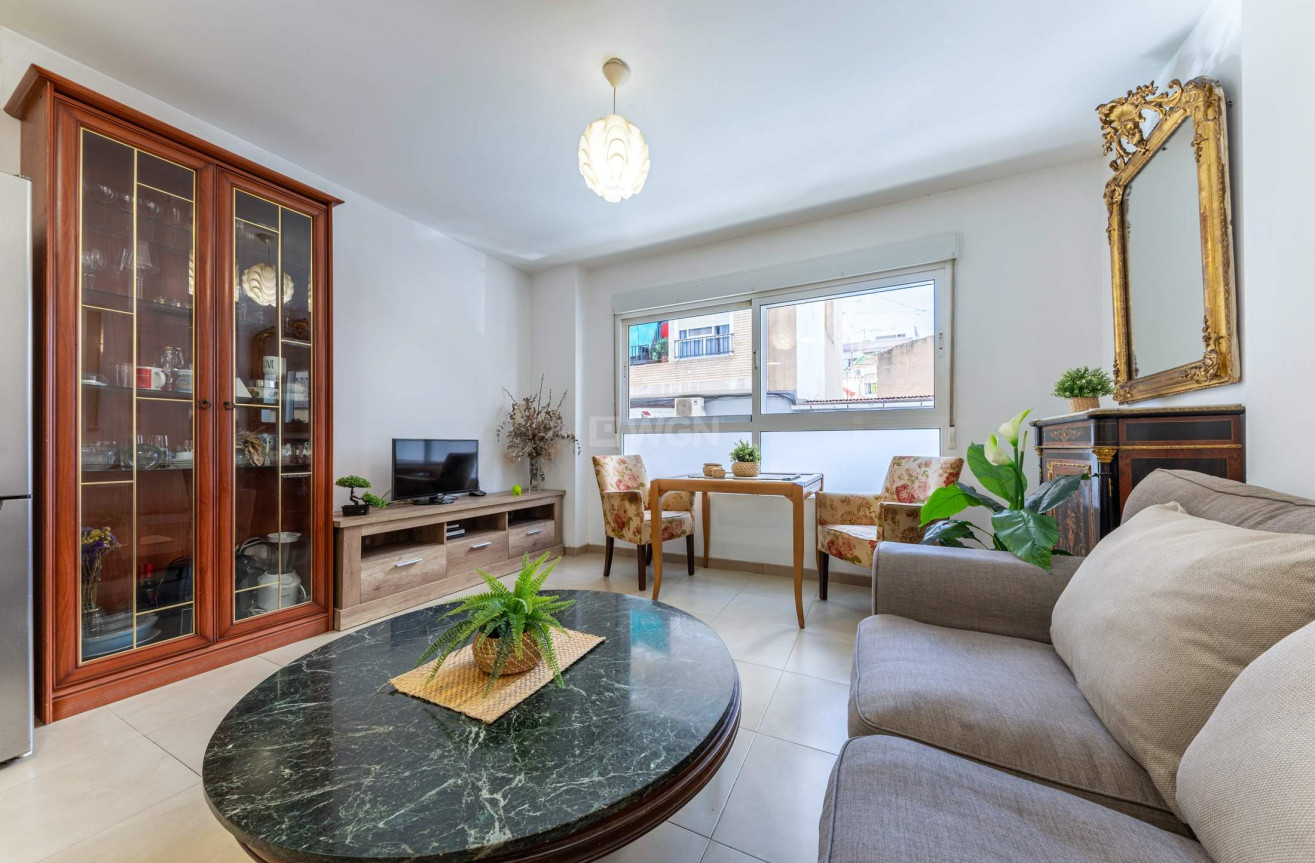 Wiederverkauf - Wohnung - Alicante - Carolinas Bajas